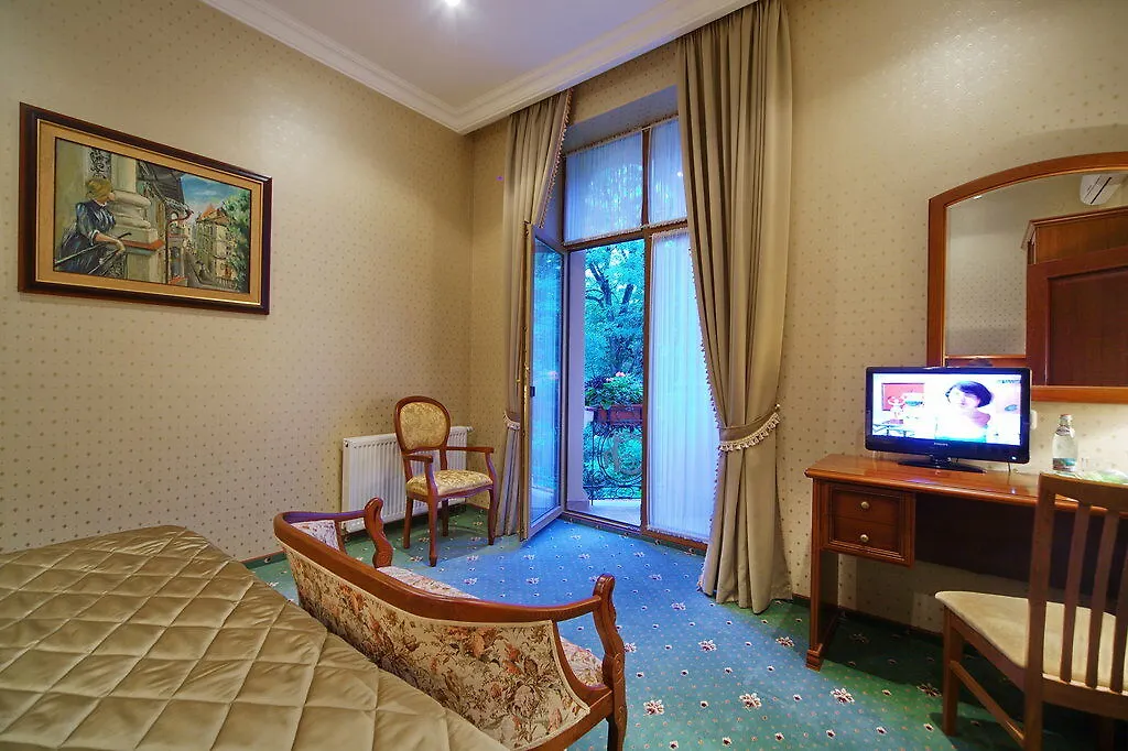 Chopin Hotel Lviv